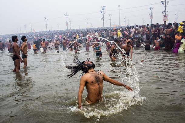 Hindu devotees gather for the Mahakumbh in Allahabad in 2013 (Photo credit: Daniel Berehulak/Getty Images)