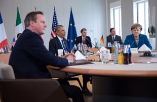 Former British prime minister David Cameron with German Chancellor Angela Merkel, former US president Barack Obama, former French president Francois Hollande and former Italian prime minister Matteo Renzi in Hanover, Germany. (Maja Hitij - Pool /Getty Images)