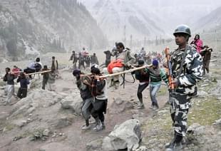 Hindu pilgrims on their way to the Amarnath cave. (Waseem Andrabi/Hindustan Times via GettyImages)  