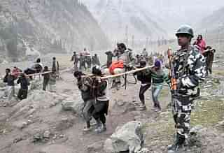 Hindu pilgrims on their way to the Amarnath cave. (Waseem Andrabi/Hindustan Times via GettyImages) &nbsp;
