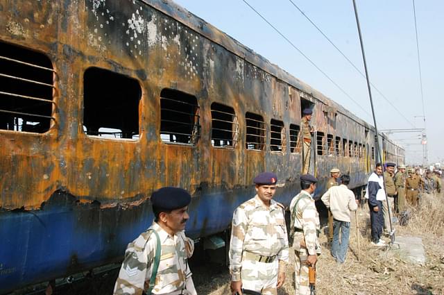 The Samjhauta Express carnage (Rajnish Katyal/Hindustan Times via Getty Images)