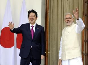 Japanese Prime Minister Shinzo Abi and Prime Minister Narendra Modi. (Sonu Mehta/Hindustan Times via GettyImages)