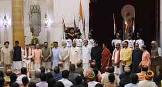 Modi with the new Cabinet. (GettyImages)