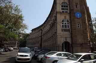 The State Bank of India’s Mumbai head office. (PUNIT PARANJPE/AFP/Getty Images)