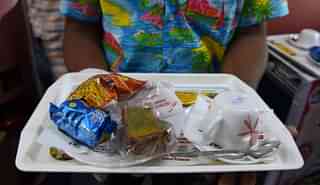 Food served on the Tejas Express (INDRANIL MUKHERJEE/AFP/Getty Images)