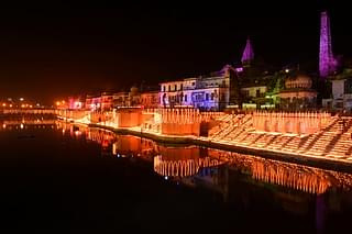 On the occasion Chhoti Diwali 1.7 Lakhs earthen Diya’s illuminated the ghats of Ayodhya, Ram ki Paudi, as part of Diwali celebrations on October 18, 2017 (Deepak Gupta/Hindustan Times)