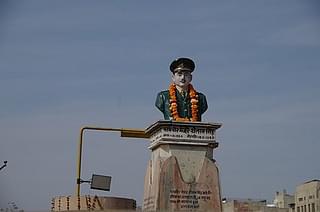 A bust of Major Shaitan Singh (Medovar/Wikimedia Commons)
