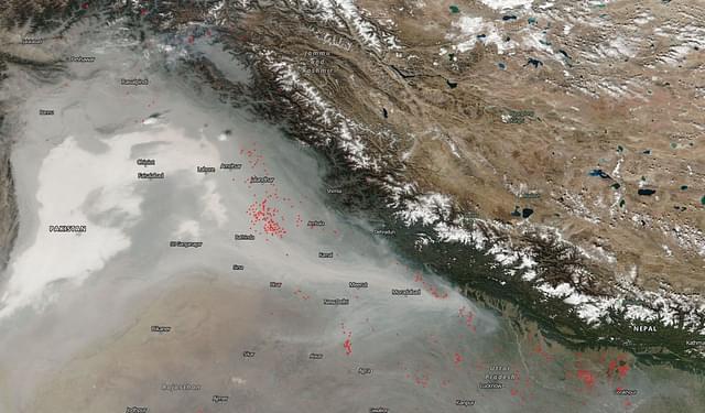 The air in North India and Eastern Parkistan right now (NASA Earth Observing System Data and Information System (EOSDIS)