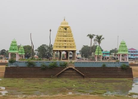 Kalaiyarkovil temple pond: according to tradition, Sri Rama as well as the elephant of Indra Iraavatham took bath here to redeem themselves. Traditional water harvesting systems optimally conserved water for irrigation. British wrecking of traditional water harvesting systems was one of the factors contributing to the ‘Victorian Holocaust’ of 1877.