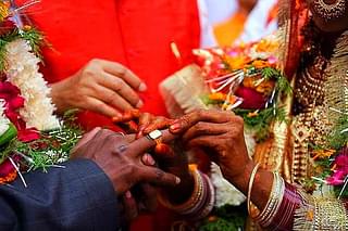 A marriage in India. (Burhaan Kinu/Hindustan Times via GettyImages)