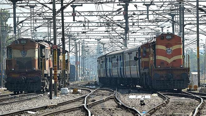 Indian Railways. (NOAH SEELAM/AFP/GettyImages)