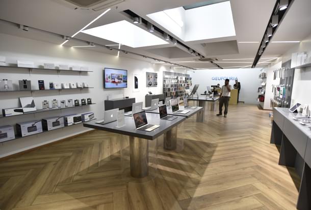 Apple store in New Delhi’s Greater Kailash 2. (Ravi Choudhary/Hindustan Times via Getty Images)