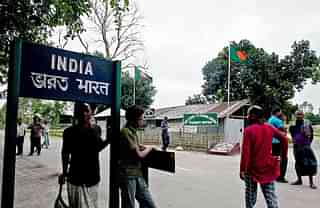 The India Bangladesh land border crossing. (Shazia Rahman/Getty Images)