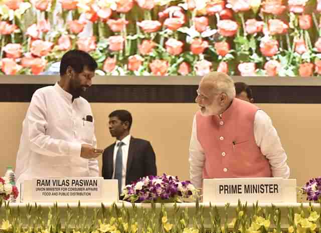 Ram Vilas Paswan and Narendra Modi (Sonu Mehta/Hindustan Times via Getty Images)