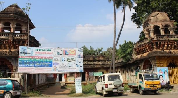 A pale ghost of its past grandeur: Mukthambal Chatram - a real gift of love to benefit humanity !