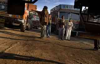 Trucks on the Mumbai-Agra National Highway (Abhijit Bhatlekar/Mint via Getty Images)  