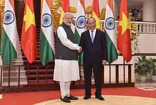 Prime Minister Modi meets Vietnamese Prime Minister Nguyen Xuan Phuc. (Narendra Modi/Flickr)