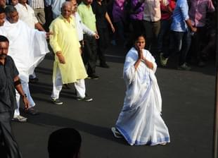 TMC chief and West Bengal Chief Minister Mamata Banerjee leads a TMC leaders procession in Kolkata. (Indranil Bhoumik/Mint via Getty Images)