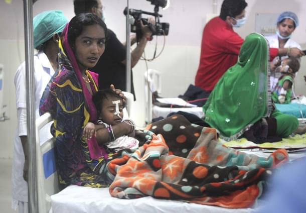 Children admitted in BRD hospital in Gorakhpur. (Deepak Gupta/Hindustan Times via Getty Images)