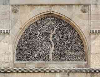 Jali at Sidi Saiyyed Mosque, Ahmedabad, India (Bernard Gagnon/Wikimedia Commons)