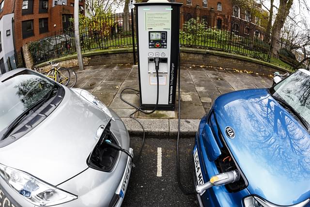 Electric vehicles charging in London (Miles Willis / Stringer via Getty Images)