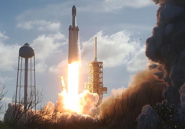 The Falcon Heavy takes off from the Kennedy Space Centre at Cape Canaveral in Florida (Joe Raedle/Getty Images)&nbsp;