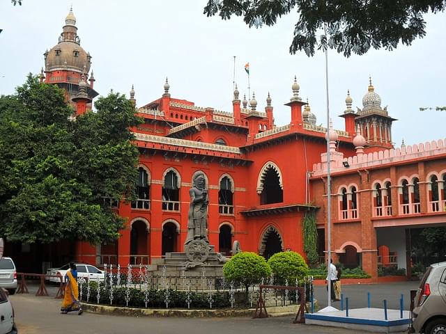 Madras High Court (<a href="https://commons.wikimedia.org/wiki/User:Milei.vencel">Milei.vencel</a>/Wikimedia Commons)