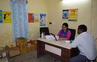  Consultation with the doctor at a <i>mohalla</i> clinic. (Ekta Chauhan)