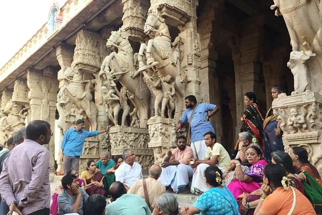 Madhusudhanan with the participants of the RATHAM trip to Srirangam