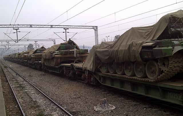 T-72 tanks of the Indian Arm, photographed near Pathankot. 