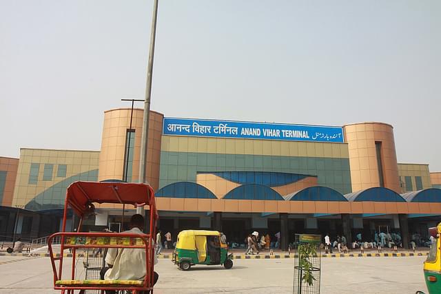 Anand Vihar Terminal in Delhi (Sunil Saxena/Hindustan Times)