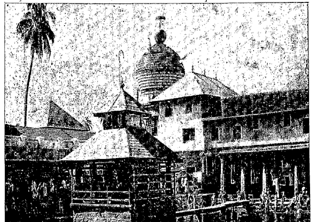 The Krishna Temple and the adjacent holy tank, “Madhva Sarovara”&nbsp;