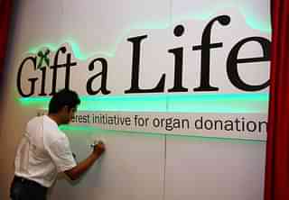 Indian cricketer Gautam Gambhir launches the ‘Gift A Life’ organ donation initiative in New Delhi. (M Zhazo/Hindustan Times via Getty Images)