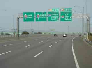 Incheon International Airport Expressway (Sonata/Wikimedia Commons)