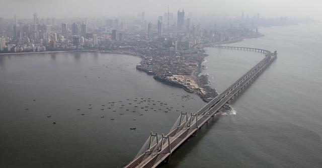 Bandra Worli sea link in Mumbai. (Mahendra Parikha/Hindustan Times via Getty Images)