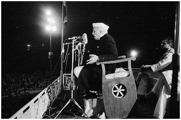 Former prime minister, Jawaharlal Nehru (1889 - 1964), speaking at a meeting in New Delhi. (Terry Fincher/Express/GettyImages)