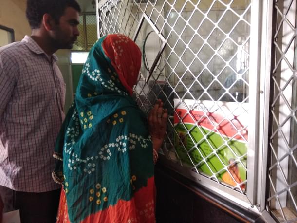 Patients at S K Hospital in Sikar making BSBY-related queries.