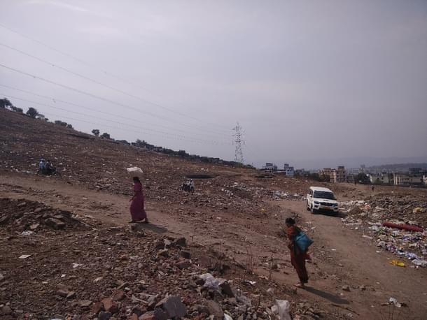 A view of the ground connecting Kishkinda Nagar slum and Sutardhara from Sutardhara.