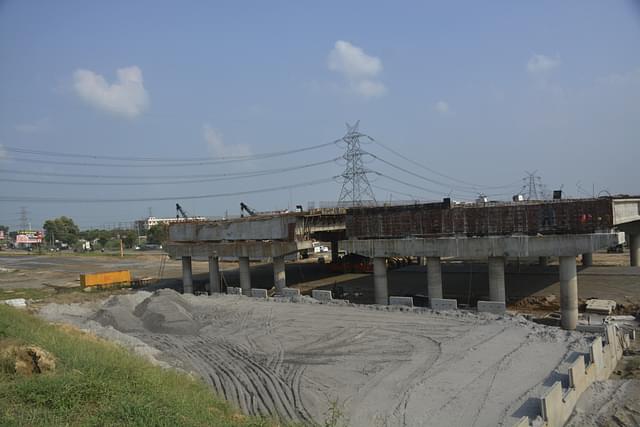 Construction of the Delhi-Meerut Expressway at Dasna in the Ghaziabad District of Uttar Pradesh (Sakib Ali/Hindustan Times via Getty Images)
