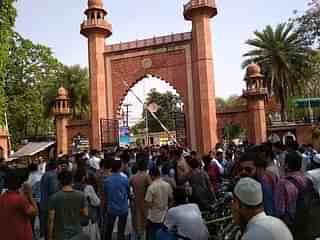 Scene outside the Aligarh Muslim University. (@SharmaKhemchand/Twitter)