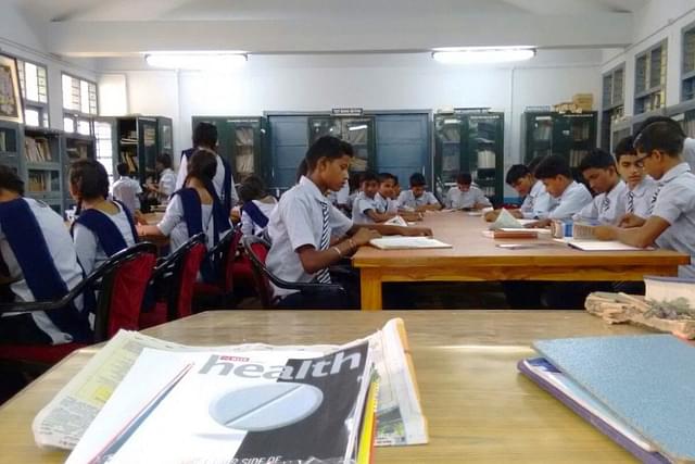 Students at the JNV Karaikal Library. (via JNV Karaikal website)