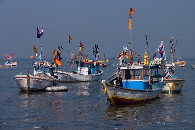 Fishing boats in India (Jorge Royan)