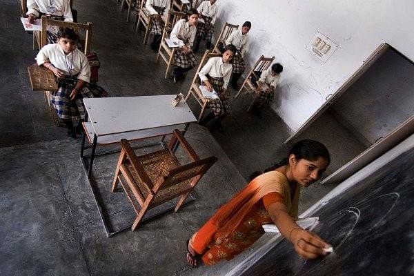  Indian school children photographed at a government school in Lucknow. (Priyanka Parashar/Mint via Getty Images)