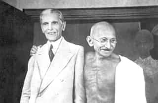 Jinnah and Gandhi (Wikimedia Commons)