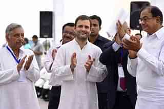 Rahul Gandhi with other senior Congress leaders. (Sonu Mehta/Hindustan Times via Getty Images)