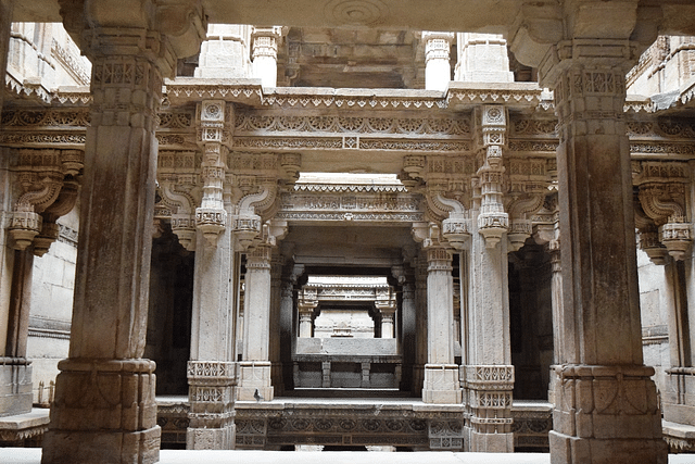 The stepwell of Adalaj, built on the main caravan route of Ahmedabad and Patan (the then capital of Gujarat), was commissioned in 1499 AD by Rudabai, the widow of a Rajput noble Veer Sinh Vaghela. This stepwell is a magnificent example of the fusion of Hindu craftsmanship and floral, geometric patterns of the Islamic architecture. <i>Picture taken on 10 September 2017 by the author.</i>