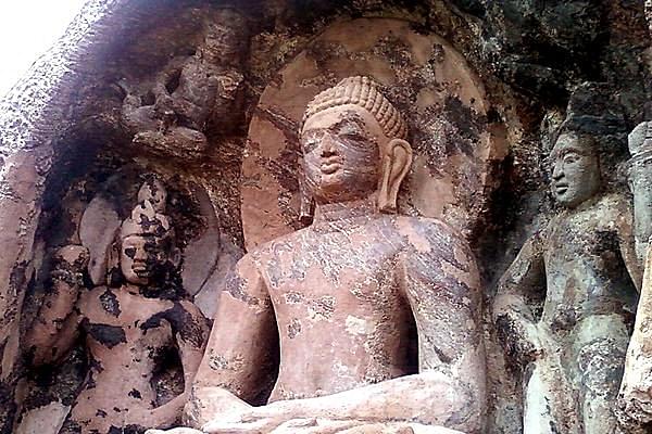 A Buddha statue in Andhra Pradesh (Adityamadhav83/Wikemedia Commons)