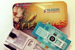 (A foldscope kit, image credit Team Foldscope)