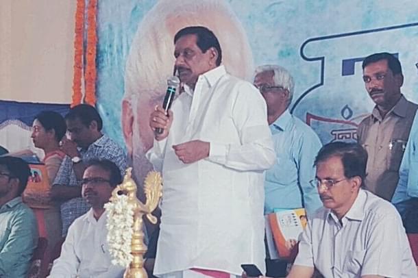 Andhra Pradesh Deputy CM K E Krishnamurthy. (pic via Twitter)