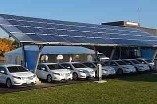 A solar-powered charging station in Toronto Canada. (Sass Peress, Renewz Sustainable Solutions Inc)